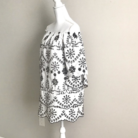 Embroidered Dress ASO Alexis Rose in Schitt’s Creek Off The Shoulder - Picture 16 of 16